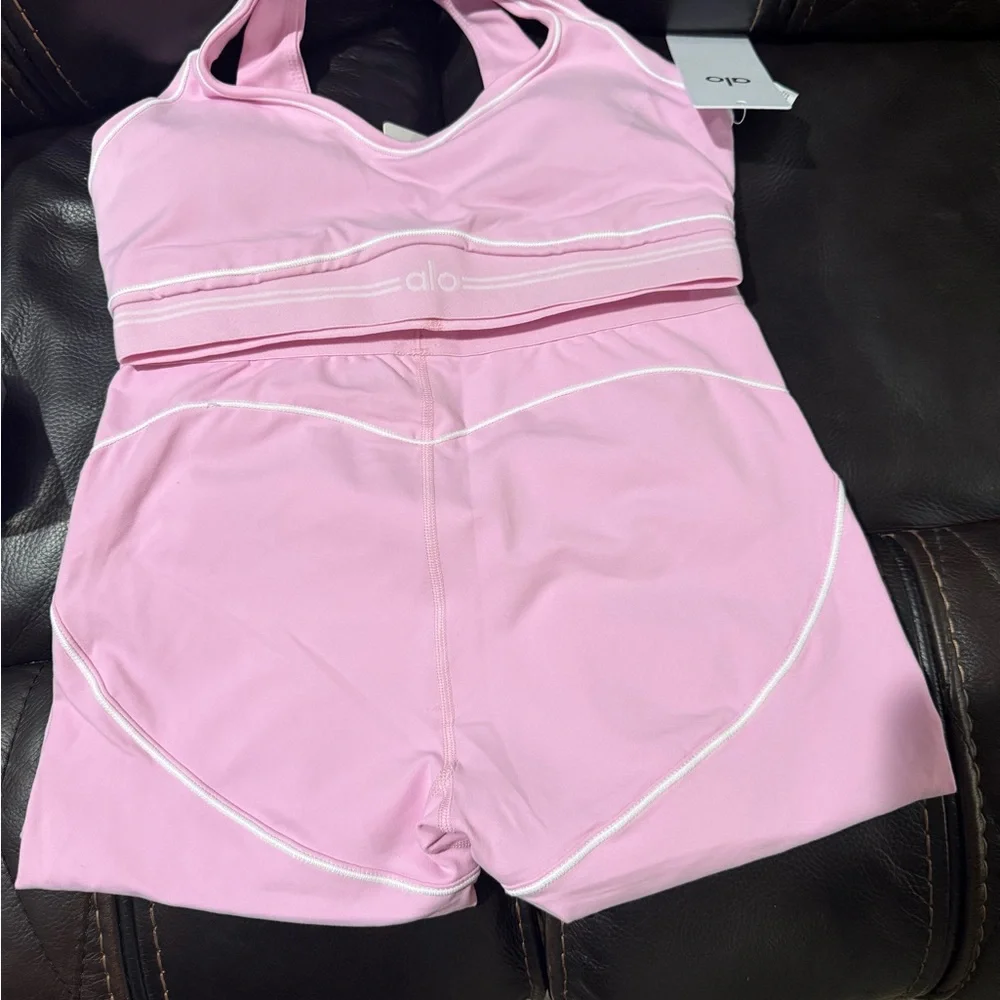 ALO Yoga Pink Sports Bra and Leggings Set size M - Picture 2 of 2